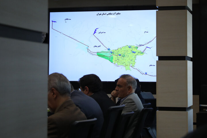 نشست مجمع نمایندگان تهران با مدیر عامل آبفا