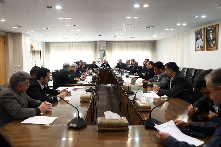 نشست تعدادی از روسای اتحادیه های اصناف با علی نیک زاد نایب رییس مجلس شورای اسلامی