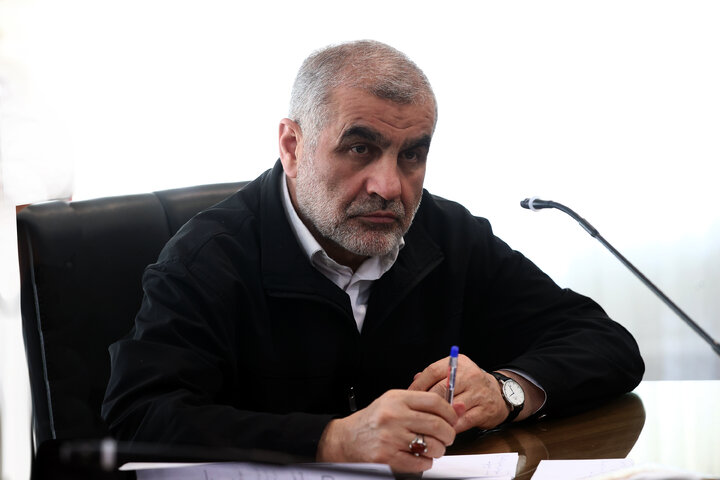 نشست تعدادی از روسای اتحادیه های اصناف با علی نیک زاد نایب رییس مجلس شورای اسلامی