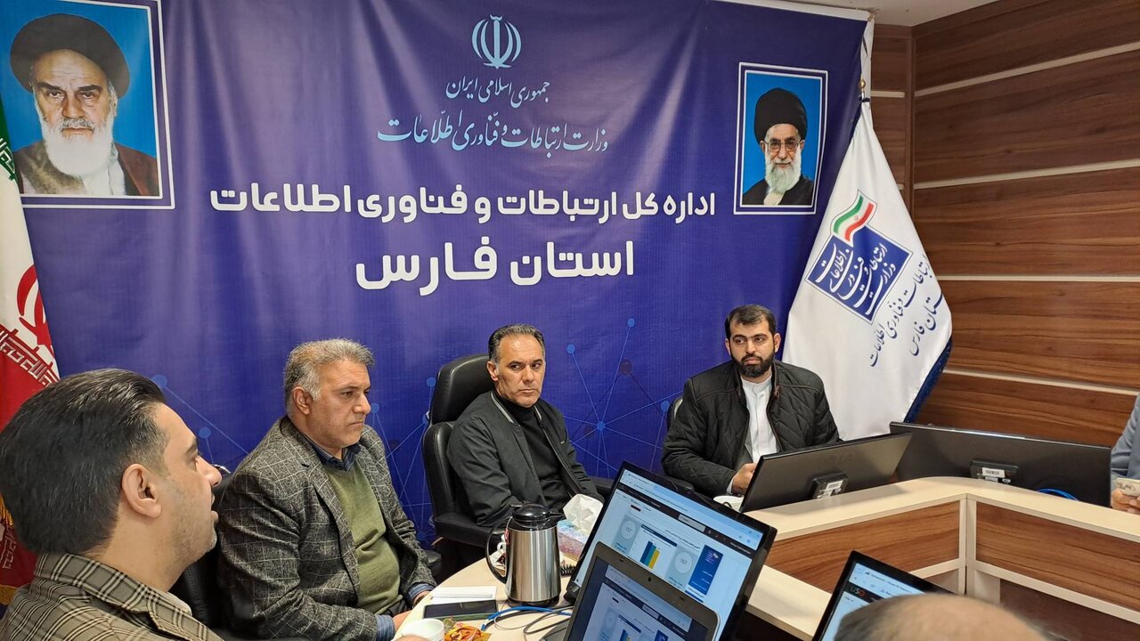 پیگیری اتصال کامل روستاهای بالای ۲۰ خانوار به شبکه ملی اطلاعات تا پایان سال