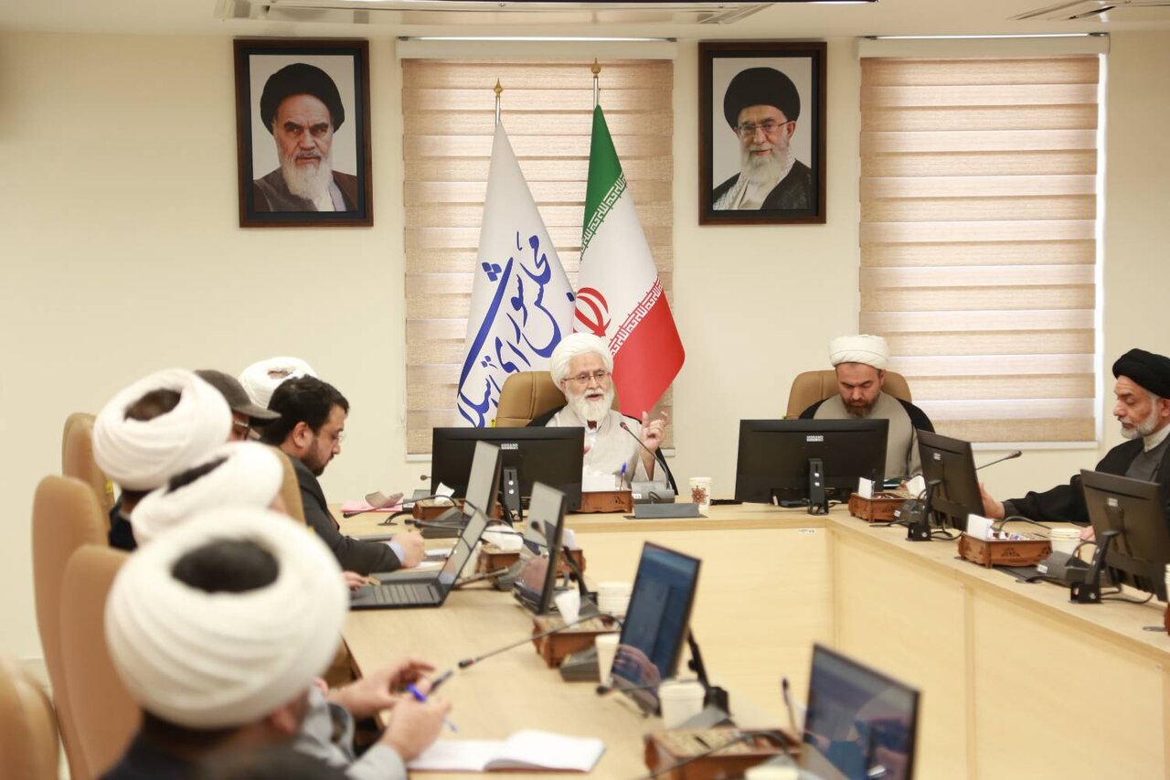 نهضت جهانی سلامت خواهی با محوریت آموزه‌های دینی در جهان طنین انداز شود