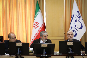 بررسی ناآرامی‌ها ‌و شلوغی‌های اخیر در برخی دانشگاه‌ها با حضور وزیر علوم