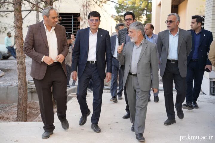 بازدید دوستعلی از پروژه‌های در حال ساخت دانشگاه علوم پزشکی کرمان