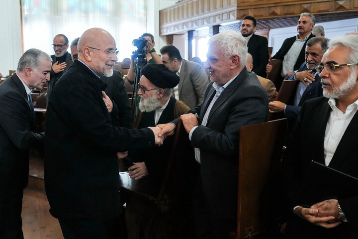 نشست فعالان اقتصادی و اعضای اتاق اصناف و بازار با دکتر قالیباف