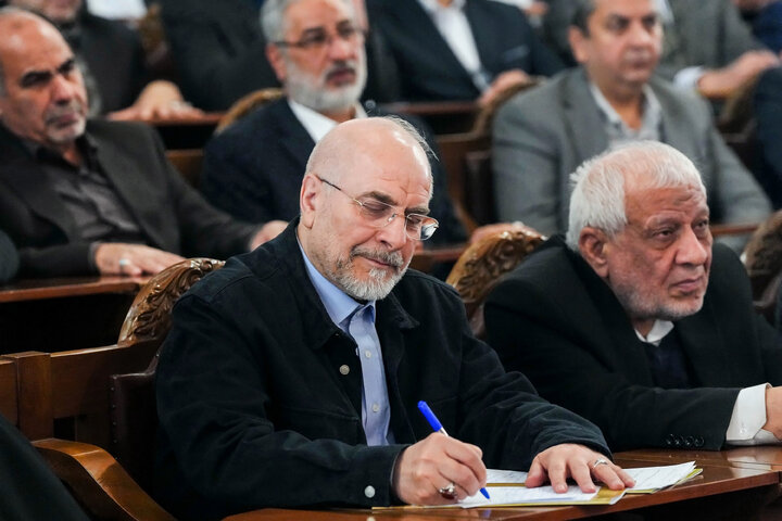 نشست فعالان اقتصادی و اعضای اتاق اصناف و بازار با دکتر قالیباف