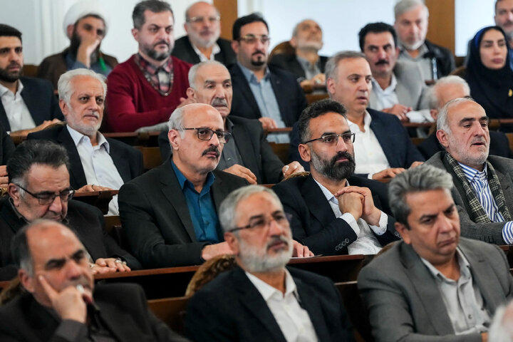 نشست فعالان اقتصادی و اعضای اتاق اصناف و بازار با دکتر قالیباف