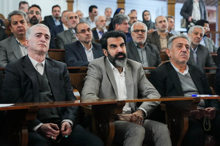 نشست فعالان اقتصادی و اعضای اتاق اصناف و بازار با دکتر قالیباف