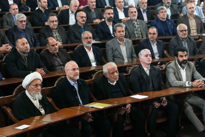 نشست فعالان اقتصادی و اعضای اتاق اصناف و بازار با دکتر قالیباف