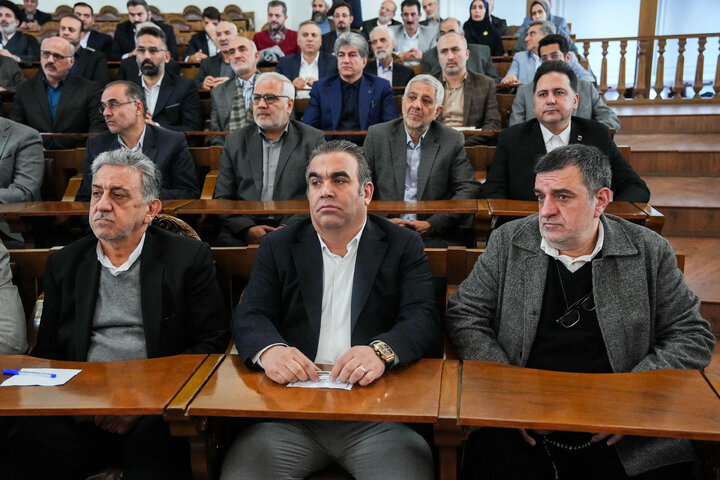 نشست فعالان اقتصادی و اعضای اتاق اصناف و بازار با دکتر قالیباف