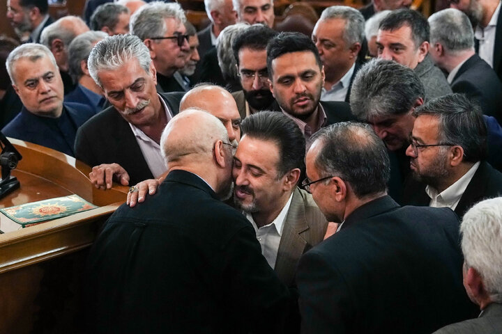 نشست فعالان اقتصادی و اعضای اتاق اصناف و بازار با دکتر قالیباف