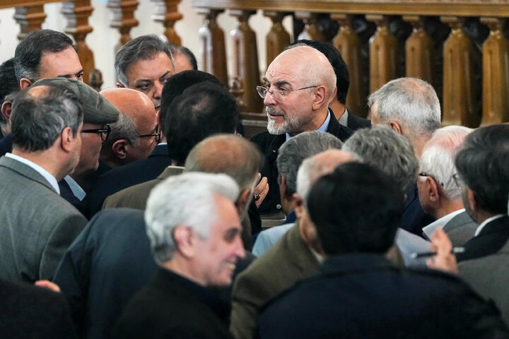 نشست فعالان اقتصادی و اعضای اتاق اصناف و بازار با دکتر قالیباف