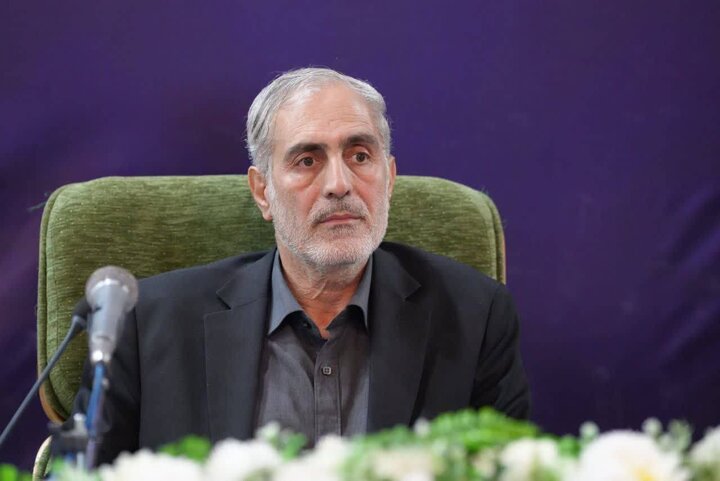 بازدید نماینده کرمانشاه از محل اصابت موشک‌ها و عیادت از مجروحان در بیمارستان ۵۲۰ ارتش