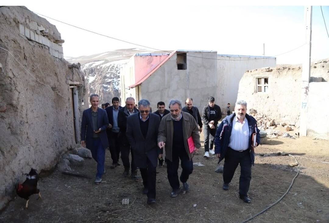 تسریع در اجرای پروژههای زیربنایی و خدماتی مطالبه بهحق مردم است