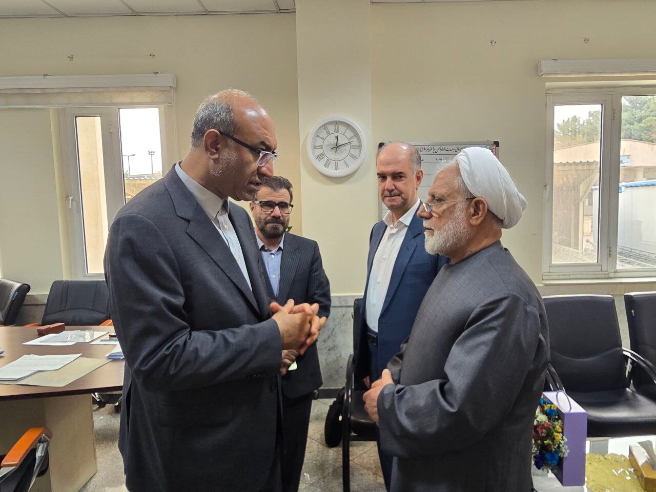 دیدار هیأت نظارت با استاندار کرمانشاه با حضور رستگار یوسفی / تأکید بر انتخابات باشکوه و رقابتی