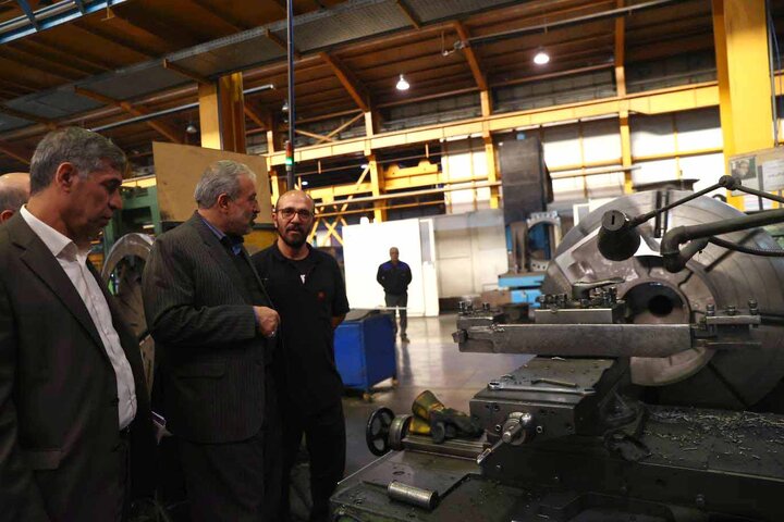 بازدید میدانی اعضای مجمع نمایندگان استان تهران از شهرک صنعتی شمس‌آباد