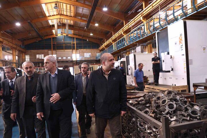 بازدید میدانی اعضای مجمع نمایندگان استان تهران از شهرک صنعتی شمس‌آباد