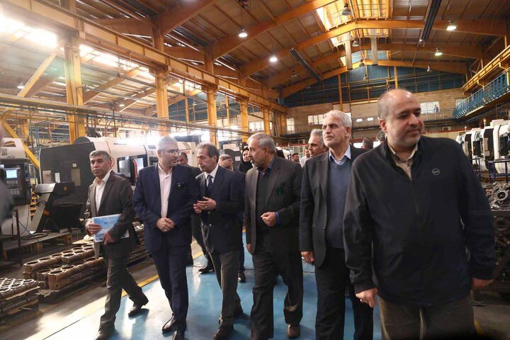 بازدید میدانی اعضای مجمع نمایندگان استان تهران از شهرک صنعتی شمس‌آباد