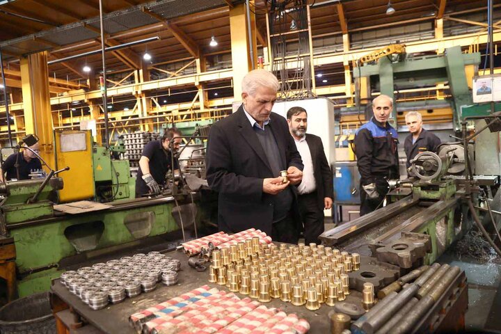 بازدید میدانی اعضای مجمع نمایندگان استان تهران از شهرک صنعتی شمس‌آباد