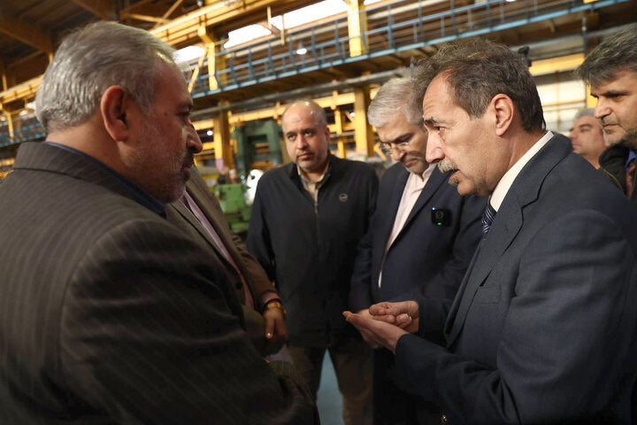 بازدید میدانی اعضای مجمع نمایندگان استان تهران از شهرک صنعتی شمس‌آباد