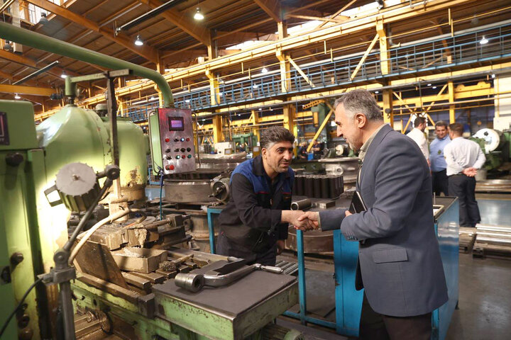 بازدید میدانی اعضای مجمع نمایندگان استان تهران از شهرک صنعتی شمس‌آباد