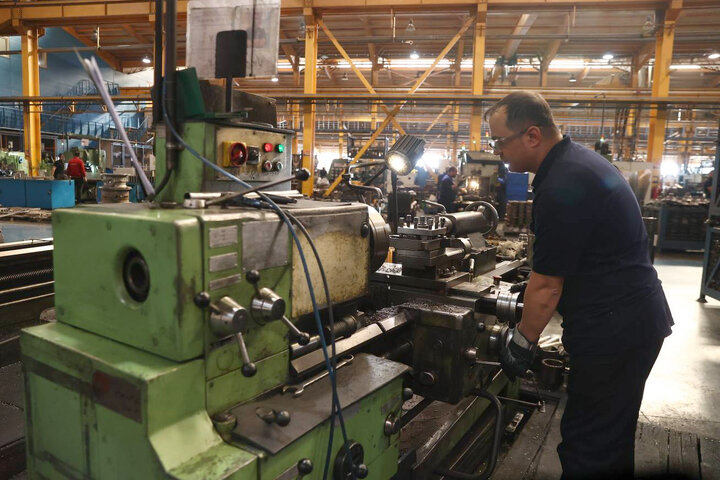 بازدید میدانی اعضای مجمع نمایندگان استان تهران از شهرک صنعتی شمس‌آباد