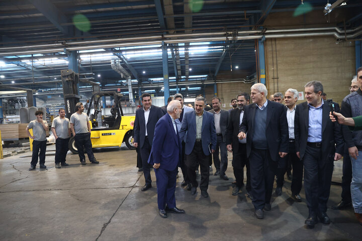 بازدید میدانی اعضای مجمع نمایندگان استان تهران از شهرک صنعتی شمس‌آباد