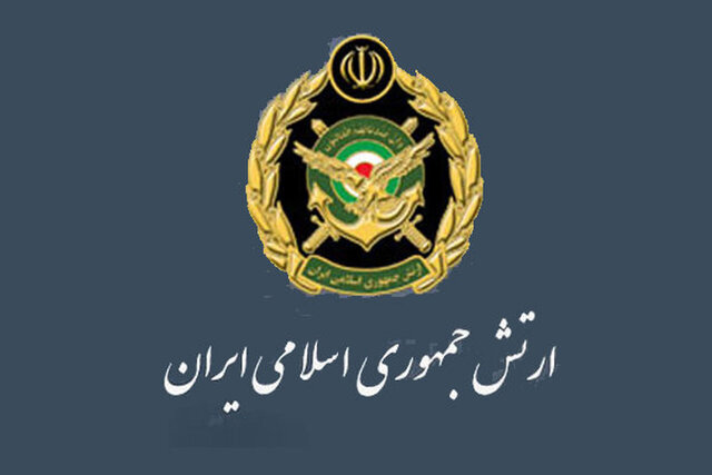 دست به ماشه، گوش به فرمان فرمانده کل قوا هستیم