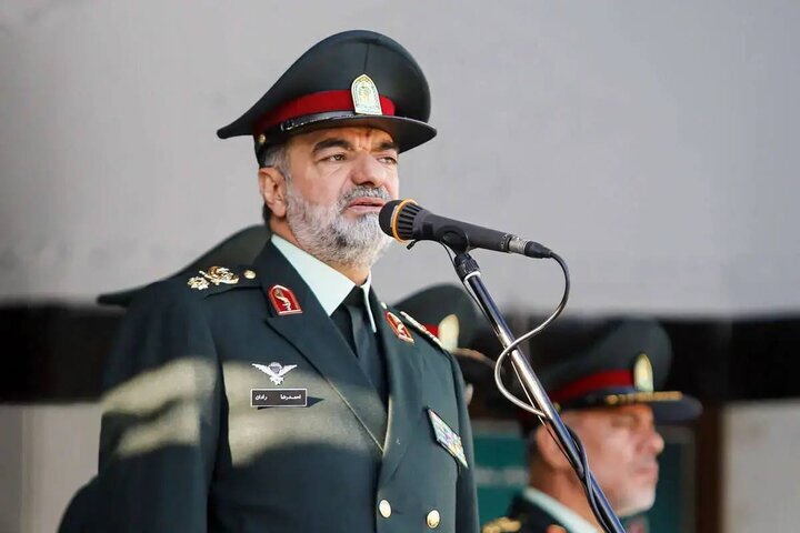 دستور تیر برای برخورد با سارقان در شرایط جنگی/ مرزداران انتظامی کشور در سنگرها آماده هستند