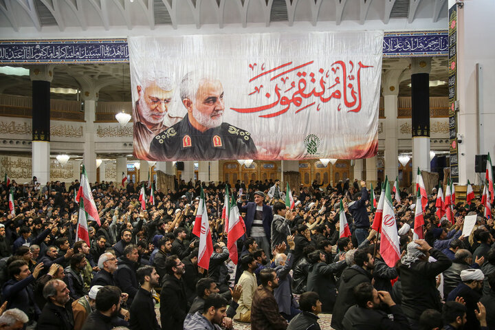 حضور مردم داغدار ایران در خیابان‌های سراسر کشور پس از اعلام خبر شهادت امام خامنه‌ای