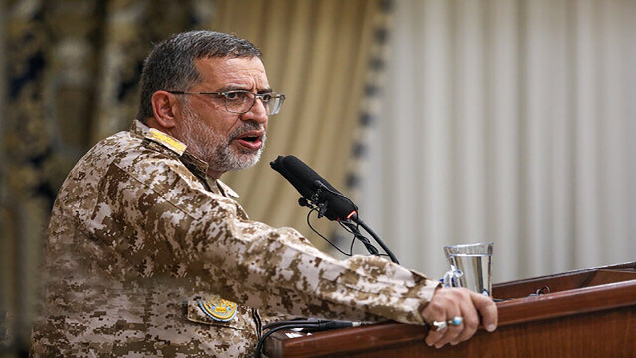 ناو آمریکایی آبراهام لینکلن به سمت جنوب شرقی اقیانوس هند متواری شد
