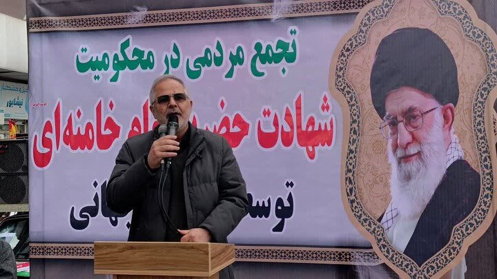امروز بیش از هر زمان به وحدت نیاز داریم/ دشمن با جنگ روانی به‌دنبال ایجاد رعب و تردید است