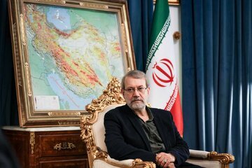 دست‌نوشته‌ علی لاریجانی در آستانه مراسم تشییع سلحشوران نیروی دریایی