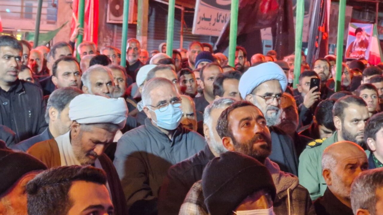 حضور ایری در تجمع حماسی مردم بندرگز در ششمین شب شهادت رهبر معظم انقلاب