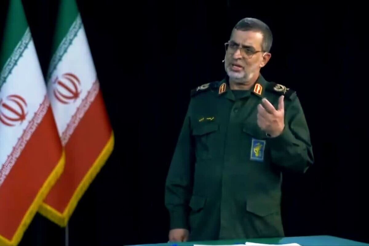 دشمن درصدد خاموش کردن صدایِ پیروز میدان است