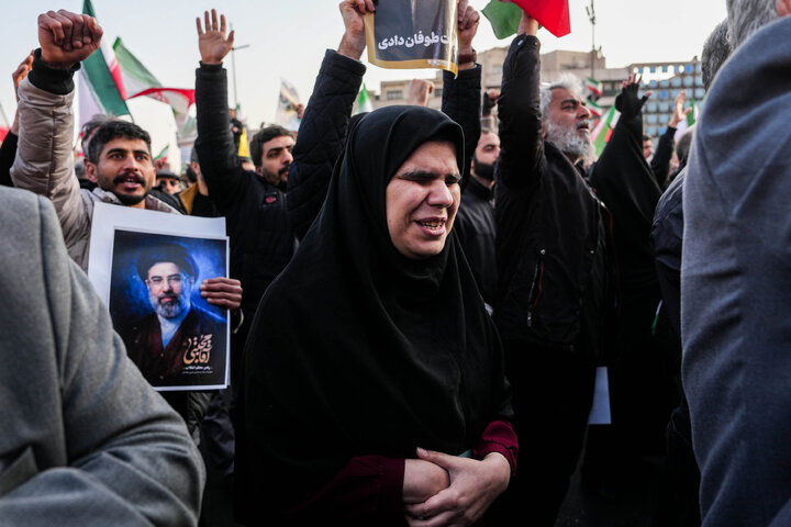 اجتماع مردمی بیعت با آیت‌الله سید مجتبی خامنه‌ای سومین رهبر معظم انقلاب اسلامی - تهران