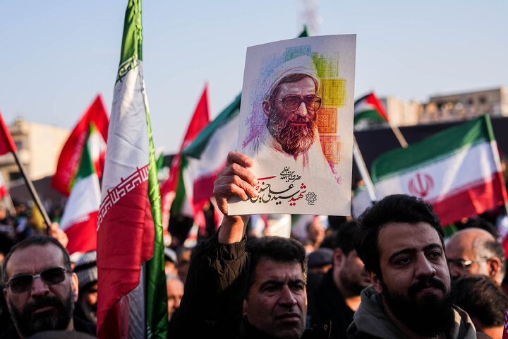 اجتماع مردمی بیعت با آیت‌الله سید مجتبی خامنه‌ای سومین رهبر معظم انقلاب اسلامی - تهران