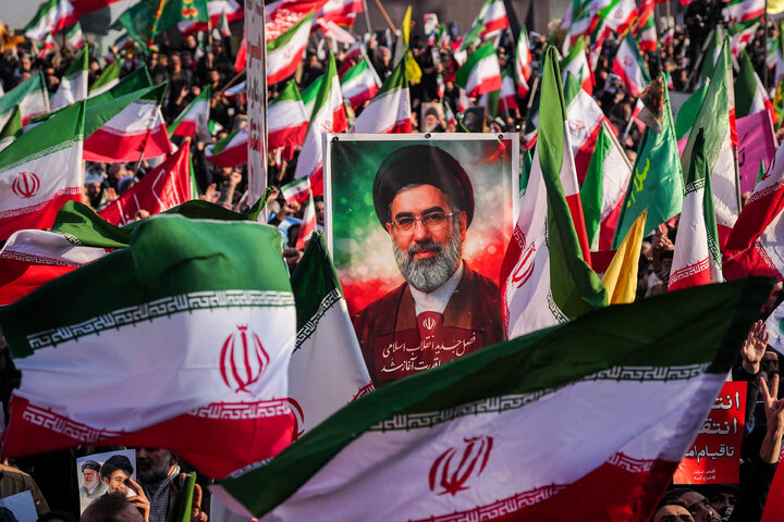 اجتماع مردمی بیعت با آیت‌الله سیدمجتبی خامنه‌ای