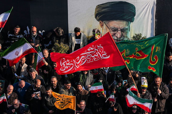 اجتماع مردمی بیعت با آیت‌الله سید مجتبی خامنه‌ای سومین رهبر معظم انقلاب اسلامی - تهران
