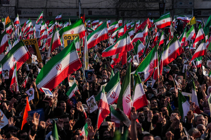 اجتماع مردمی بیعت با آیت‌الله سید مجتبی خامنه‌ای سومین رهبر معظم انقلاب اسلامی - تهران
