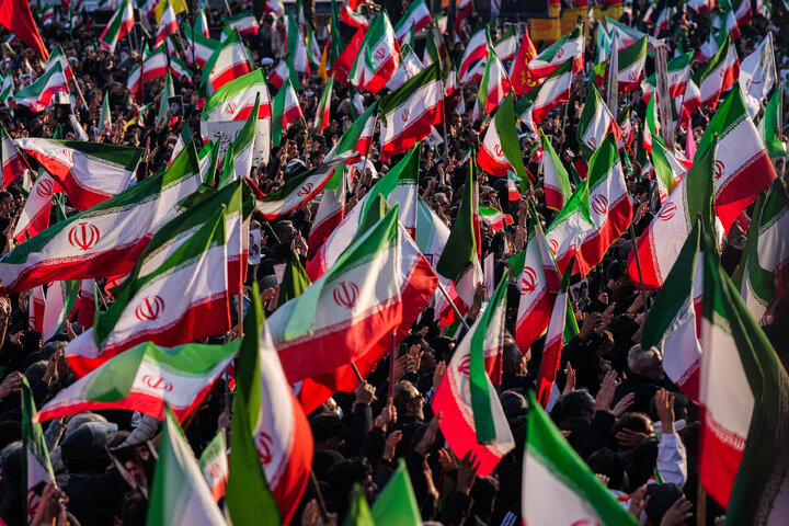 اجتماع مردمی بیعت با آیت‌الله سید مجتبی خامنه‌ای سومین رهبر معظم انقلاب اسلامی - تهران