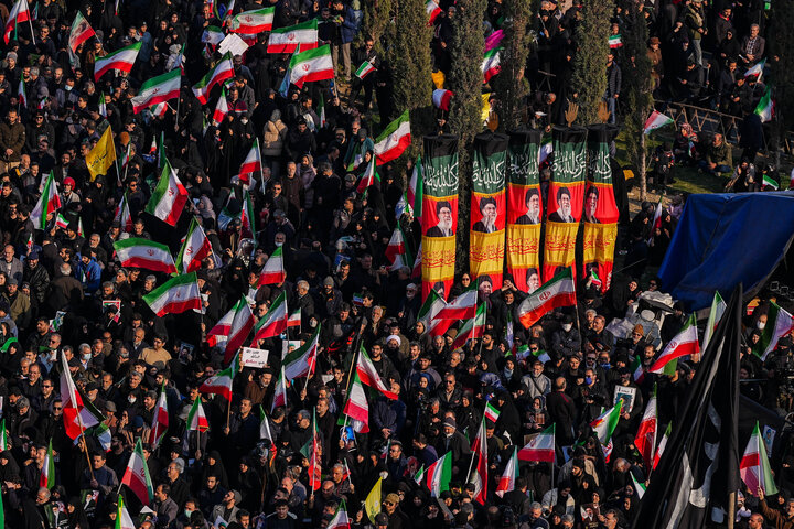 اجتماع مردمی بیعت با آیت‌الله سید مجتبی خامنه‌ای سومین رهبر معظم انقلاب اسلامی - تهران