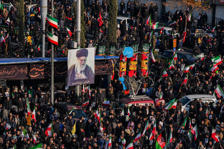 اجتماع مردمی بیعت با آیت‌الله سید مجتبی خامنه‌ای سومین رهبر معظم انقلاب اسلامی - تهران