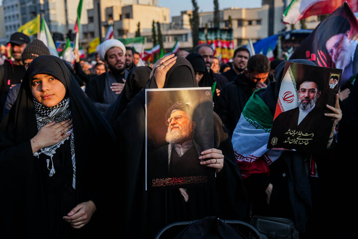 اجتماع مردمی بیعت با آیت‌الله سید مجتبی خامنه‌ای سومین رهبر معظم انقلاب اسلامی - تهران