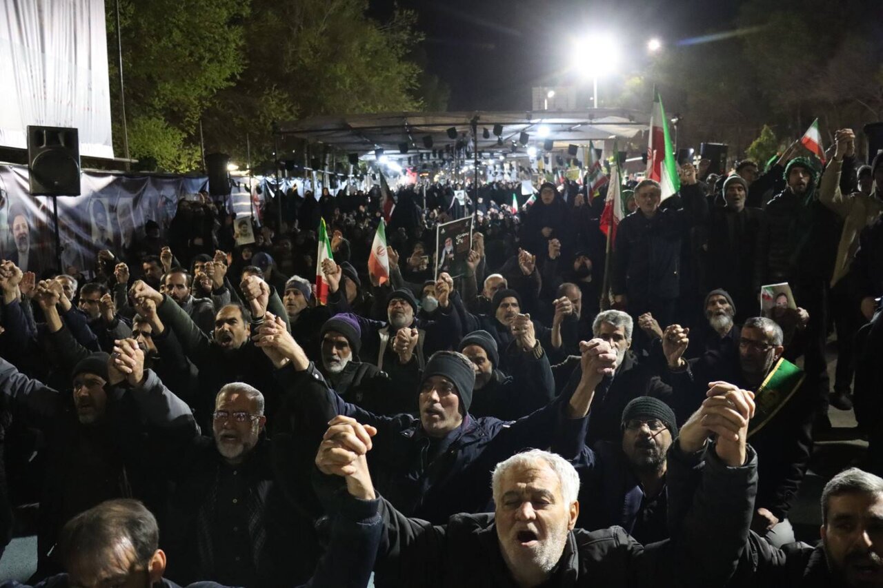 تبیین عوامل شکست دشمن در هفته اول جنگ/ انتخاب رهبر انقلاب با حضور اکثریت اعضای خبرگان و تشریفات کامل قانونی