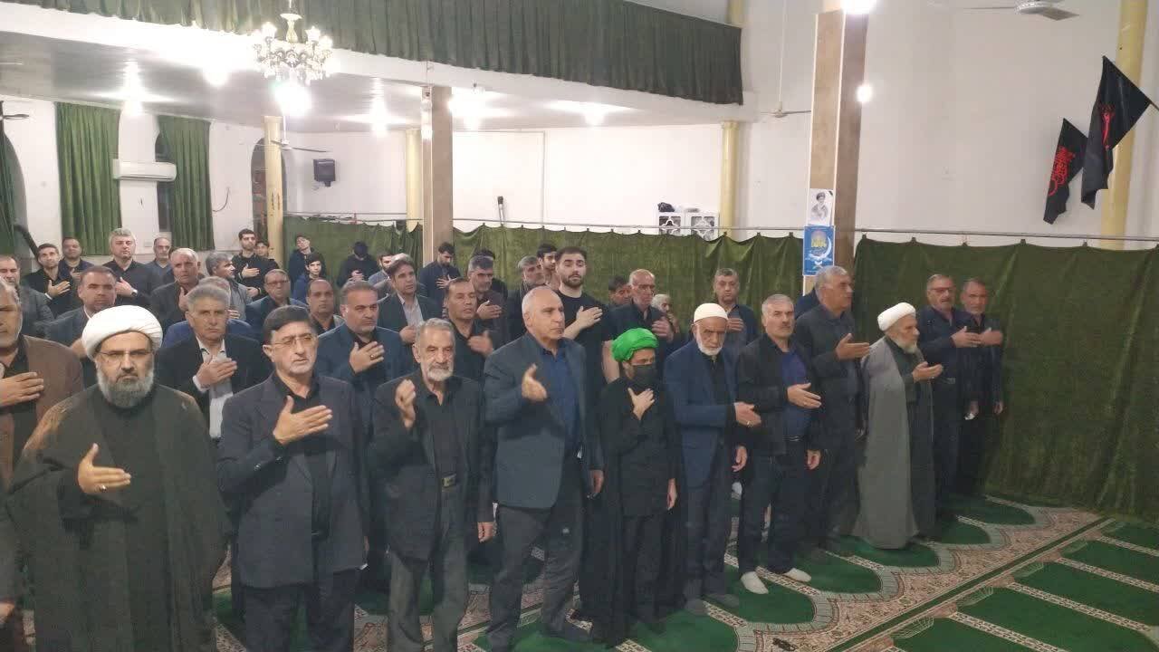 حضور فعال نماینده مجلس در میان مردم و بازدید از ایستهای بازرسی پلدختر