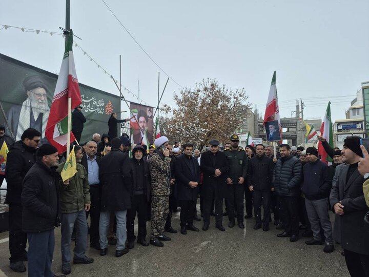 حضور گسترده در راهپیمایی نقطه عطفی دیگر در تاریخ ایران است