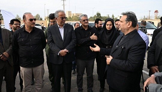 پلاک گذاری نخستین خودروهای منطقه آزاد؛آغاز حرکت تازه در سیستان