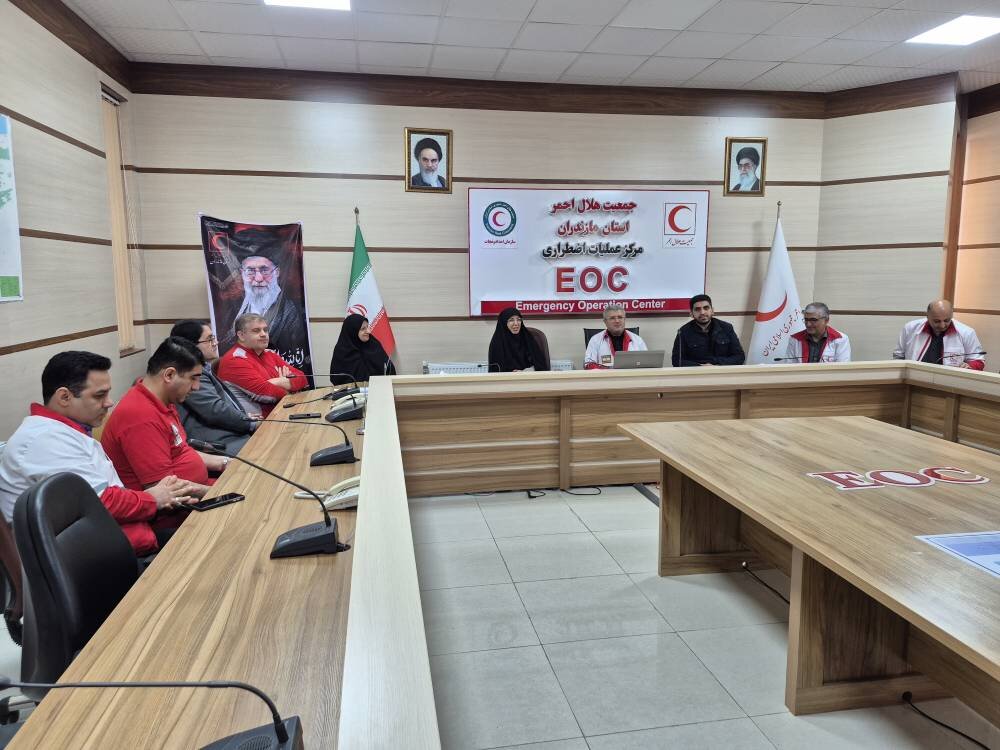 بازدید نظارتی زمانی کیاسری از مرکز عملیات اضطراری هلال احمر استان مازندران