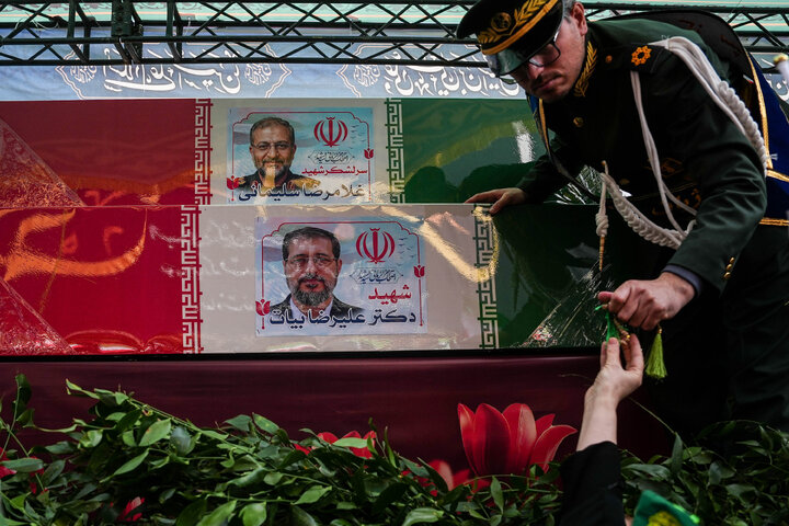تشییع شهیدان لاریجانی، سلیمانی و شهدای ناو دنا در تهران