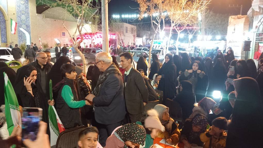 حضور حاجی دلیگانی در جمع خادمان اهل بیت و نیروهای انتظامی شهر دستگرد